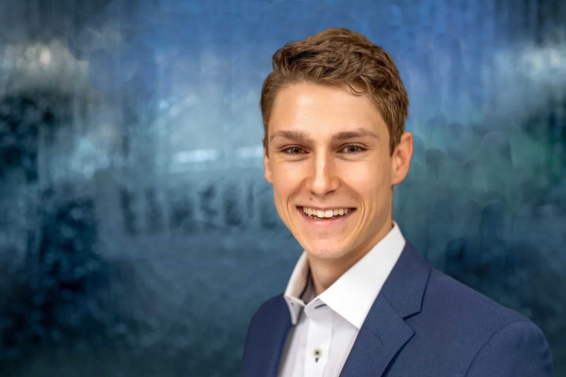 Davis Oliver